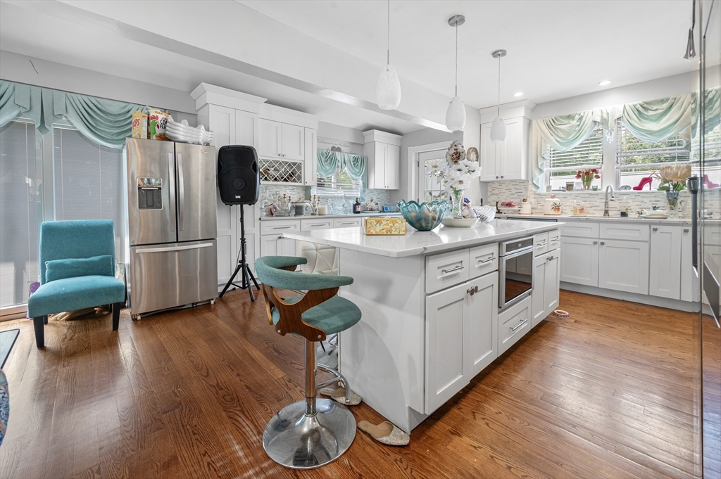 Randolph, Massachusetts, 02368, United States, 3 Bedrooms Bedrooms, ,3 BathroomsBathrooms,Residential,For Sale,1901810
