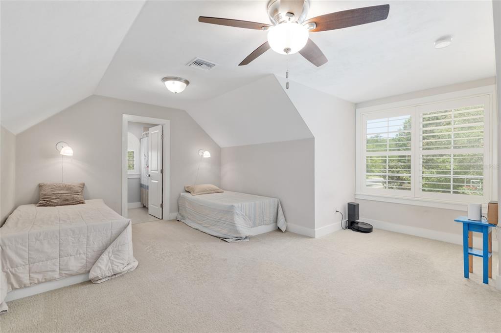 Gainesville, Florida, 32608, United States, 4 Bedrooms Bedrooms, ,4 BathroomsBathrooms,Residential,For Sale,1793758