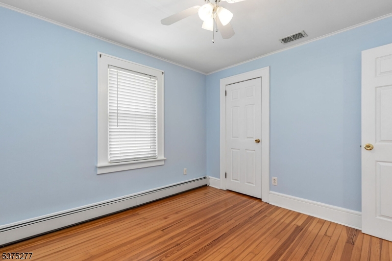 Garwood Boro, New Jersey, 07027, United States, 3 Bedrooms Bedrooms, ,2 BathroomsBathrooms,Residential,For Sale,1908282