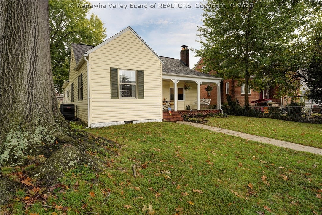 Holley St, Saint Albans, WV 25177 #1