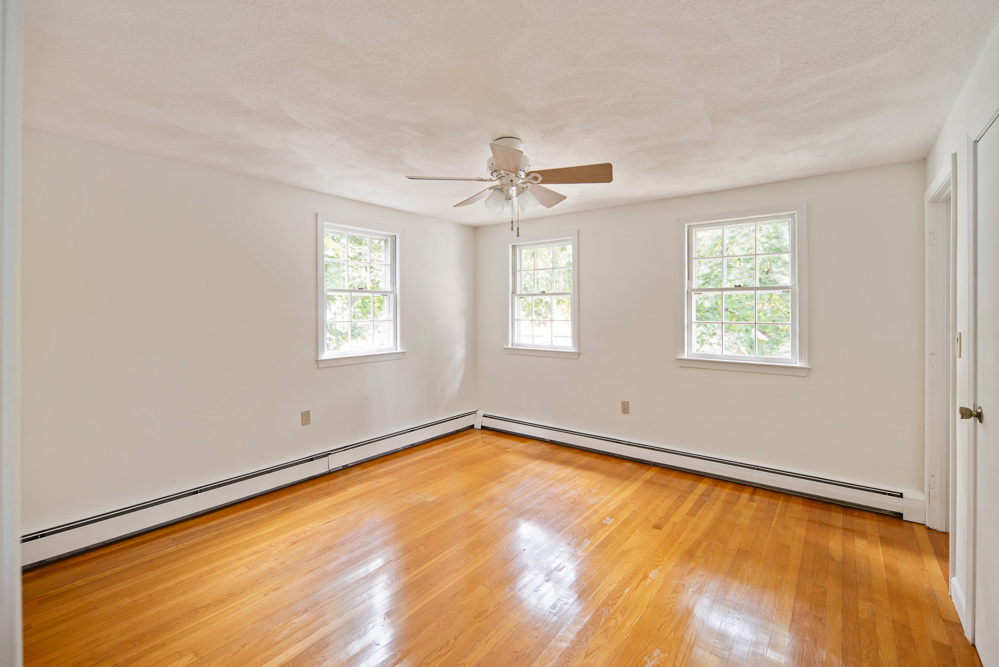  42 Riverside Drive, Reading, MA, 01867 - 物件實景