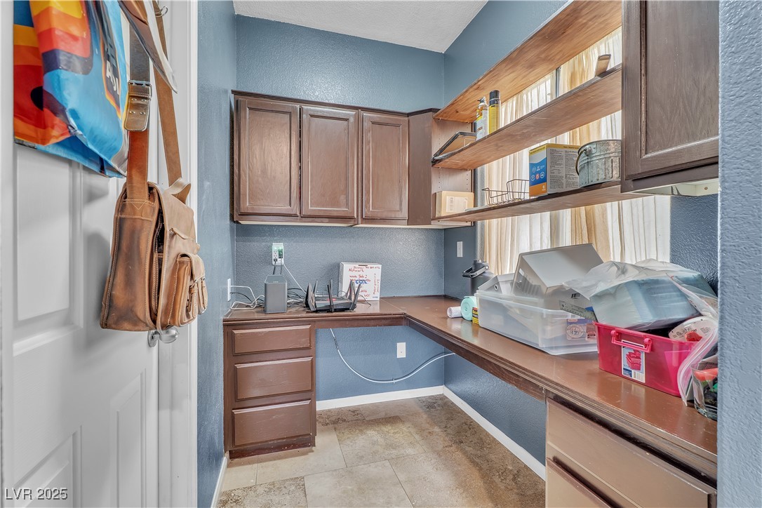 North Las Vegas, Nevada, 89081, United States, 4 Bedrooms Bedrooms, ,3 BathroomsBathrooms,Residential,For Sale,1996909