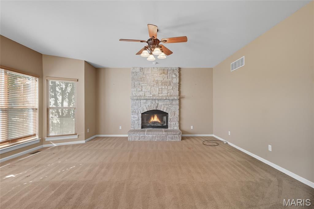 Eureka, Missouri, 63025, United States, 4 Bedrooms Bedrooms, ,3 BathroomsBathrooms,Residential,For Sale,1955087