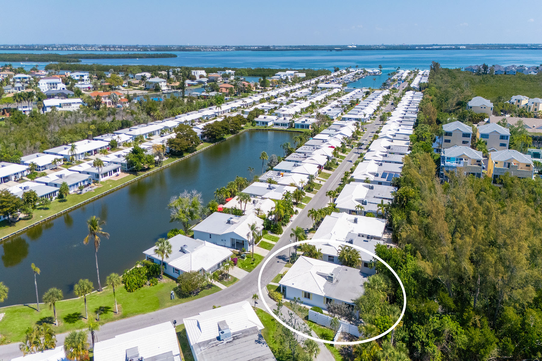  SPANISH MAIN YACHT CLUB CONDO - 物件實景