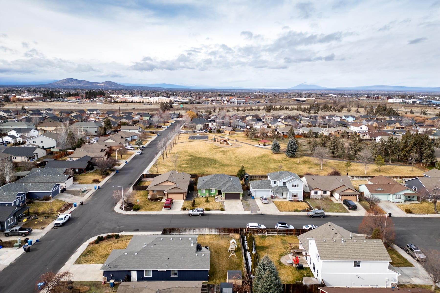  2465 NE 7th Lane Redmond, OR 97756 - 物件實景