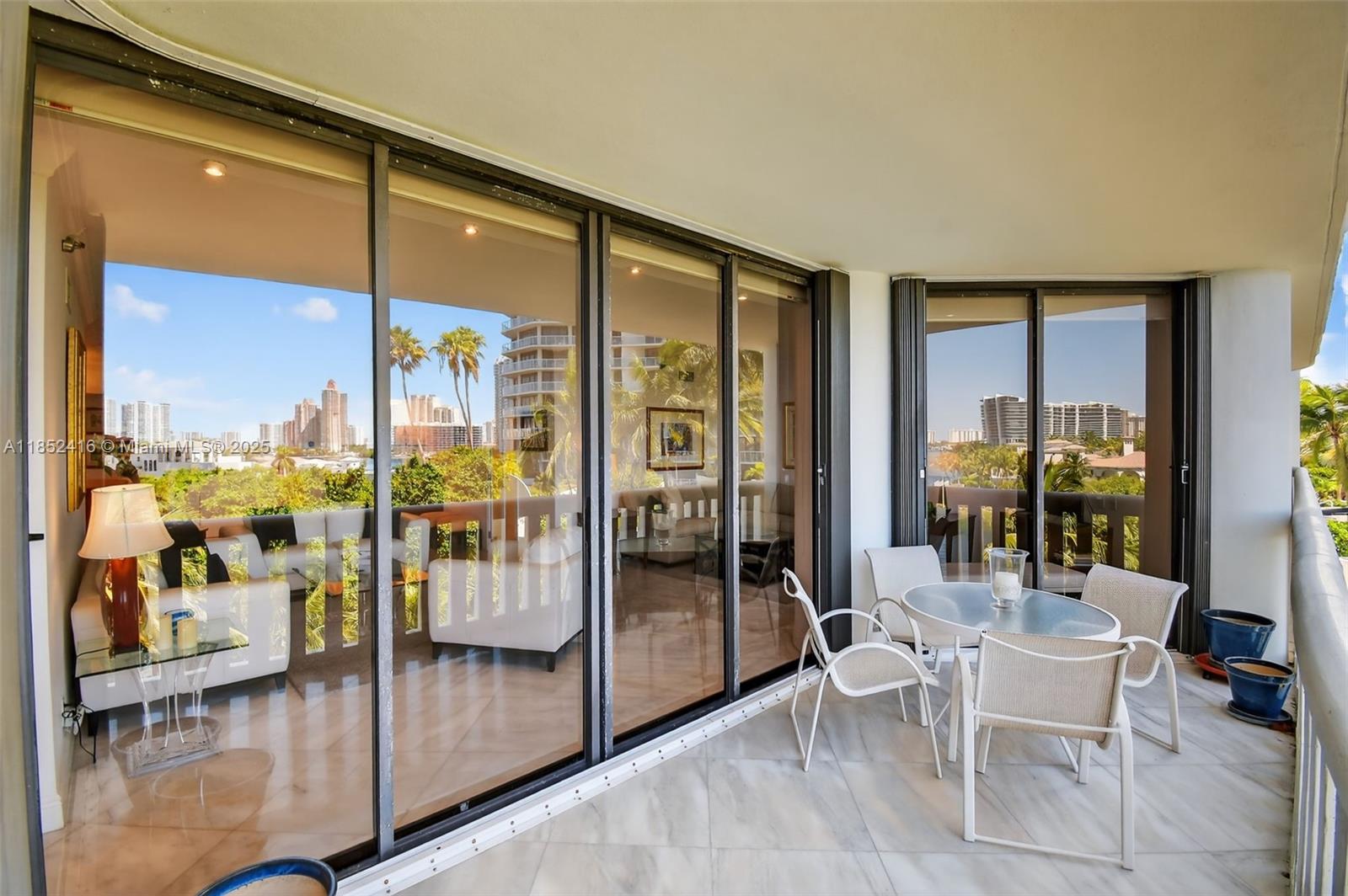 Aventura, Florida, 33160, United States, 2 Bedrooms Bedrooms, ,2 BathroomsBathrooms,Residential,For Sale,1908506