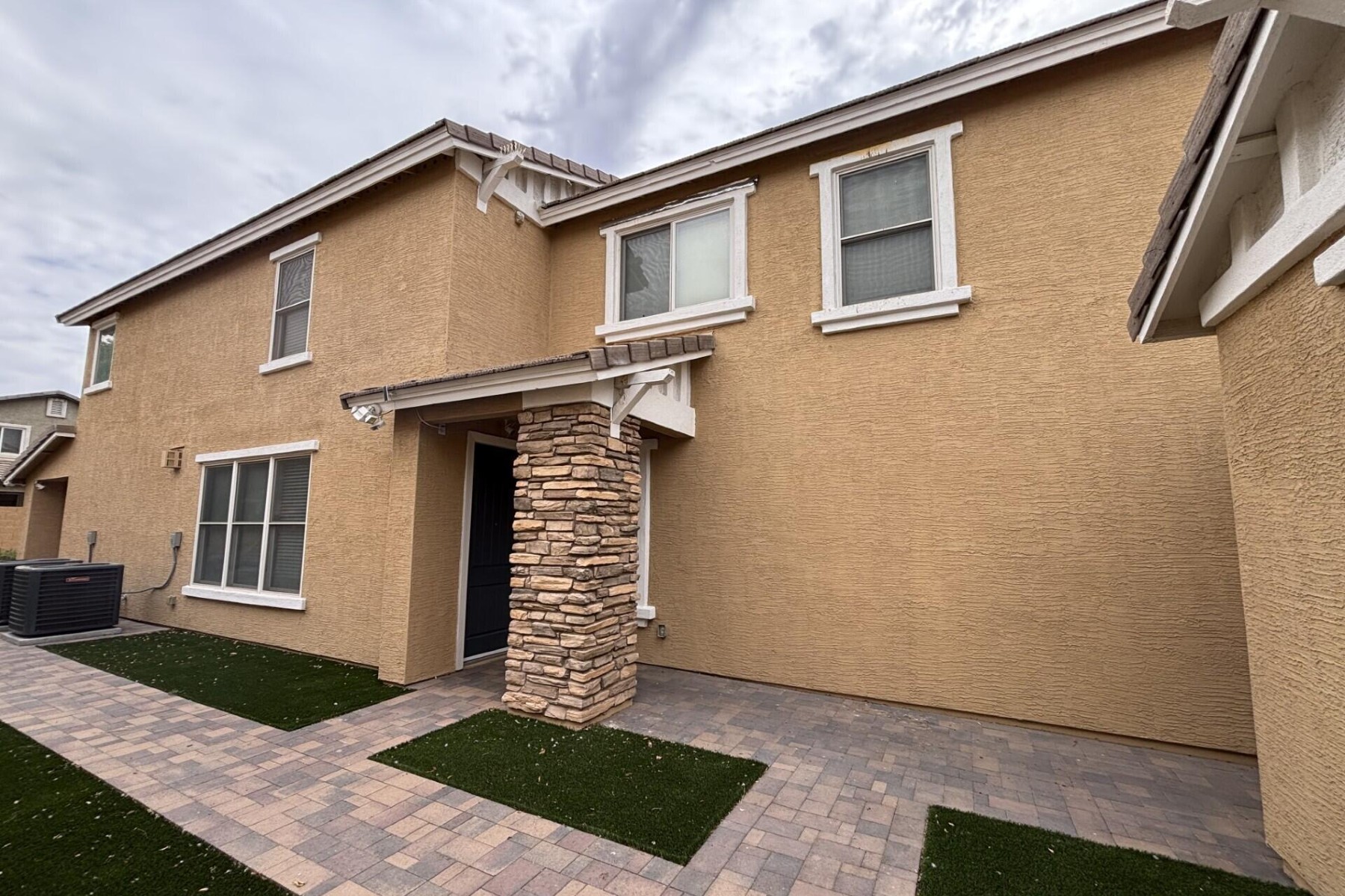  2239 E Bowker Street  Phoenix, AZ - 物件實景