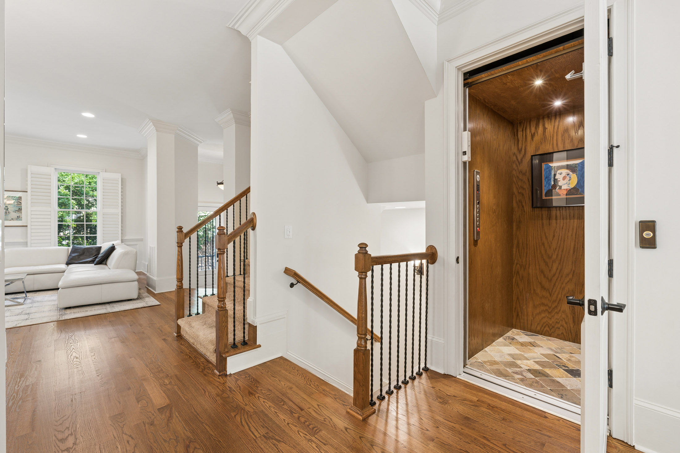  Four Level Brick Townhome with Private Elevator in Gated One Ivy Walk - 物件實景