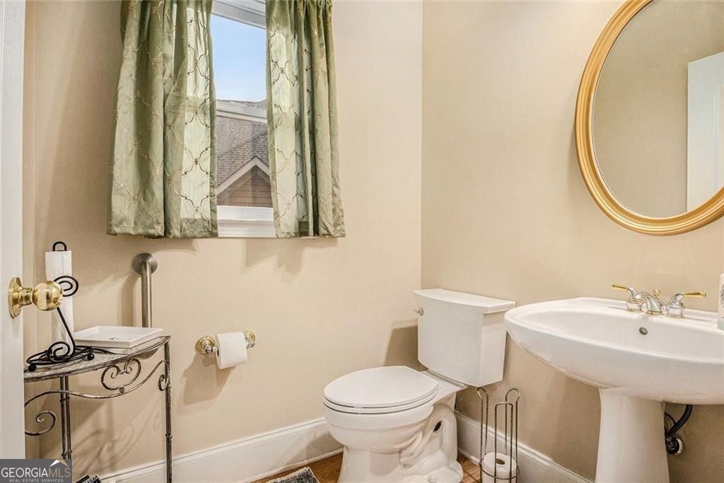 Buford, Georgia, 30519, United States, 4 Bedrooms Bedrooms, ,4 BathroomsBathrooms,Residential,For Sale,1985825