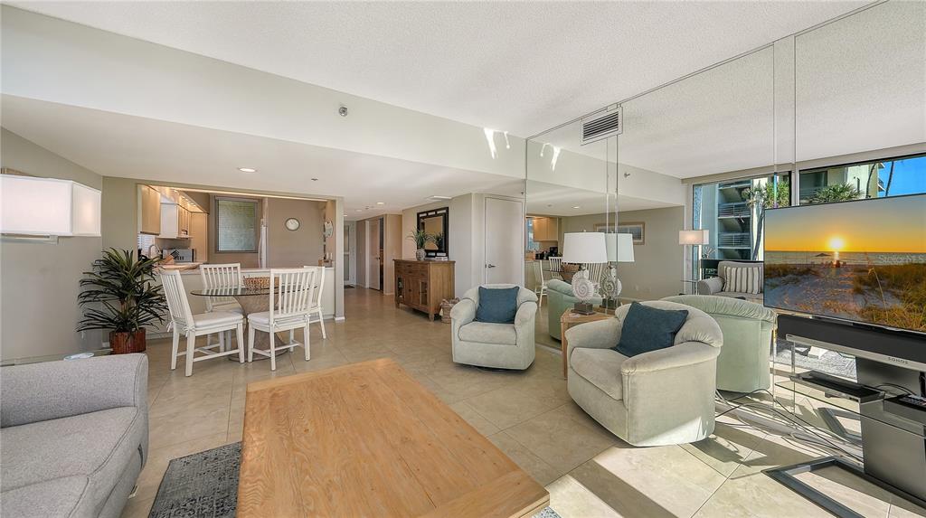 Longboat Key, Florida, 34228, United States, 2 Bedrooms Bedrooms, ,2 BathroomsBathrooms,Residential,For Sale,1995565