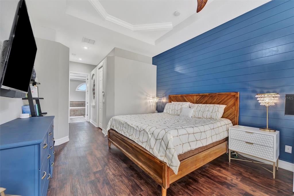 Bradenton, Florida, 34212, United States, 3 Bedrooms Bedrooms, ,4 BathroomsBathrooms,Residential,For Sale,1910869