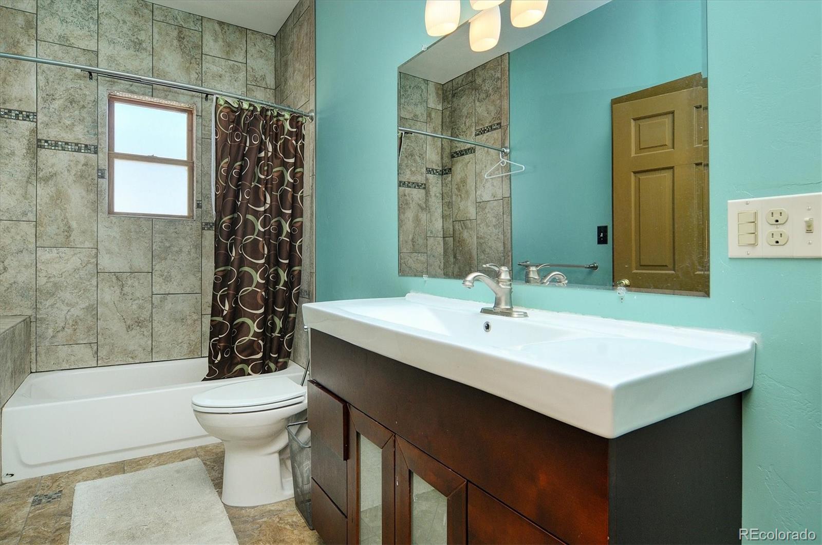 Salida, Colorado, 81201, United States, 3 Bedrooms Bedrooms, ,1 BathroomBathrooms,Residential,For Sale,2044056