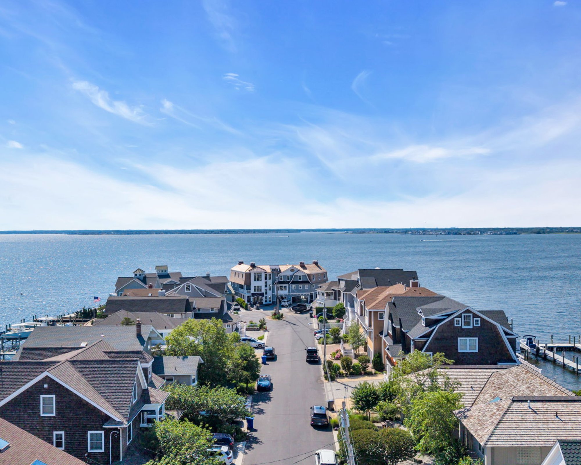  Magnificent Normandy Harbor Bayfront - 物件實景