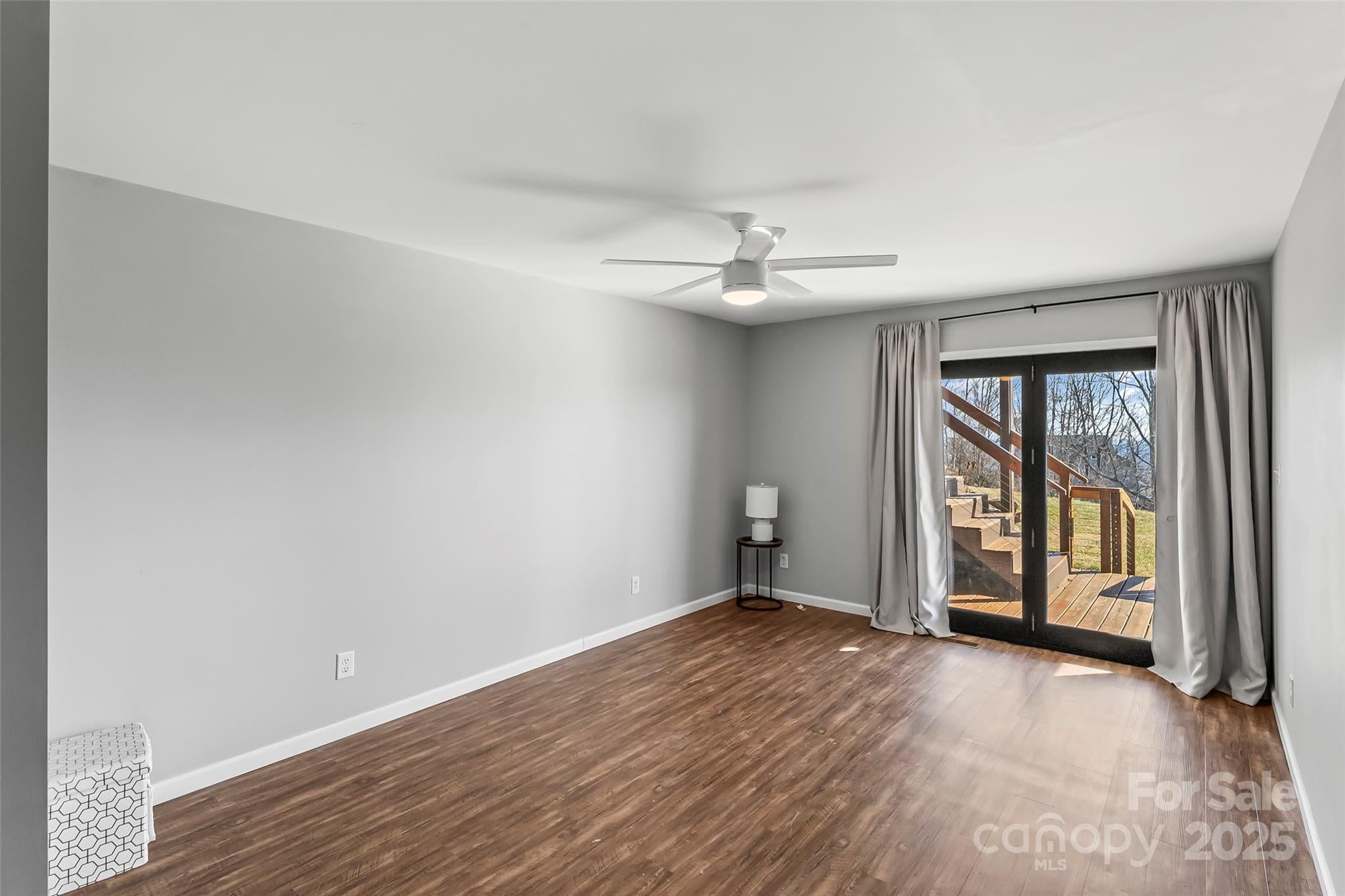 Valdese, North Carolina, 28690, United States, 3 Bedrooms Bedrooms, ,4 BathroomsBathrooms,Residential,For Sale,1722009