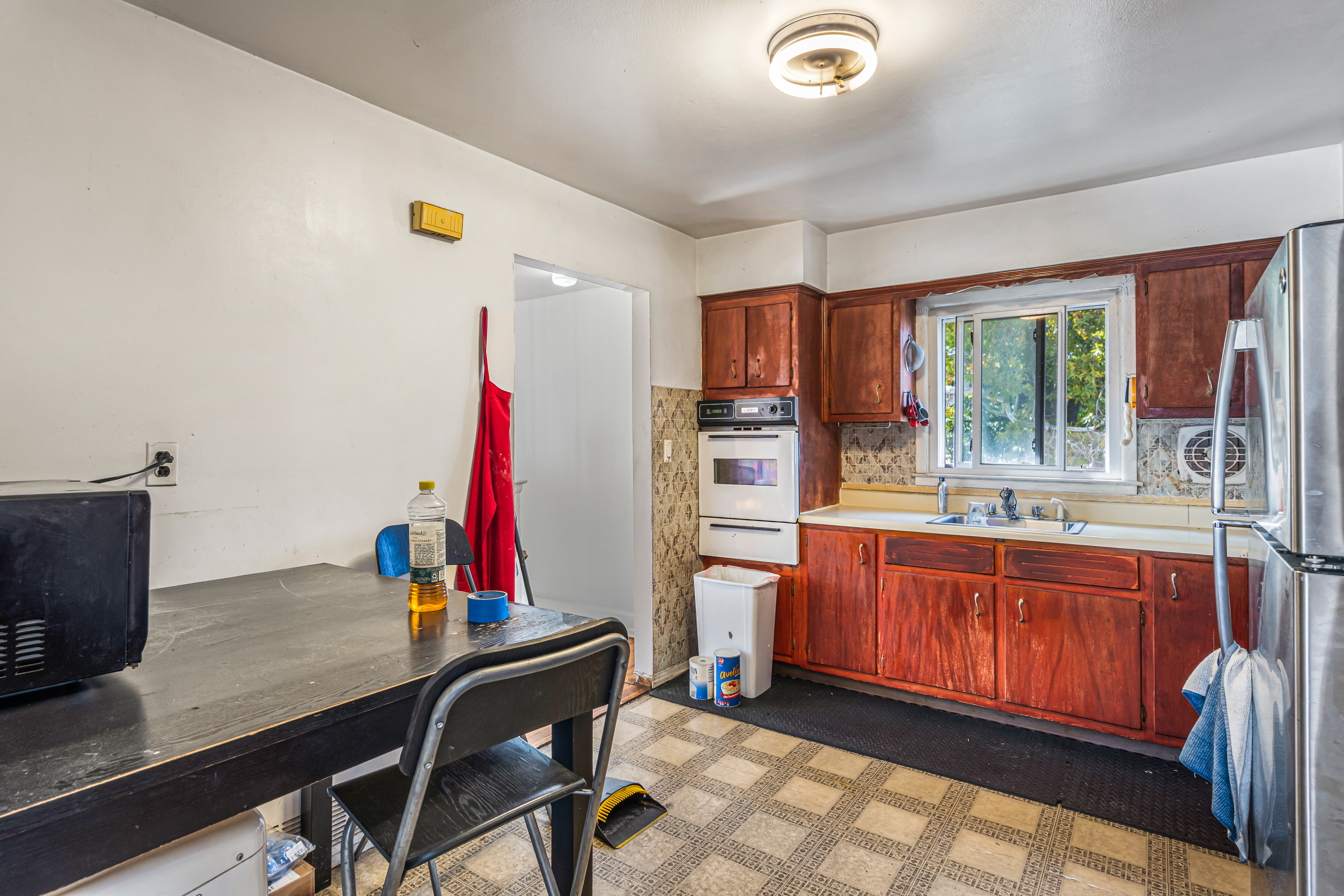  221-51 Braddock Avenue, Queens Village, NY, 11427 - 物件實景