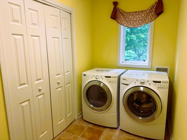 Crossville, Tennessee, 38558, United States, 3 Bedrooms Bedrooms, ,2 BathroomsBathrooms,Residential,For Sale,1979949