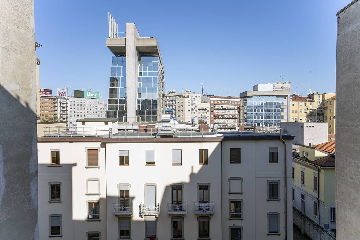 Milano, Milano, 20100, IT, 2 Bedrooms Bedrooms, ,1 BathroomBathrooms,Residential,For Sale,1991546