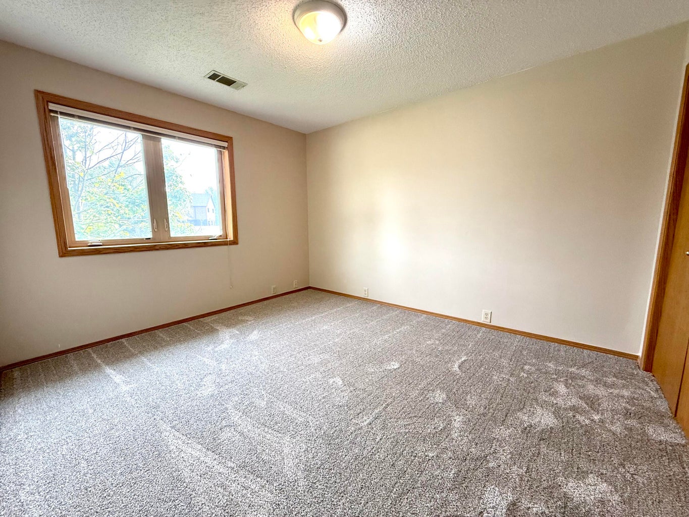 Brookings, South Dakota, 57006, United States, 6 Bedrooms Bedrooms, ,4 BathroomsBathrooms,Residential,For Sale,1909247