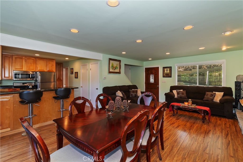 Lake Arrowhead, California, 92352, United States, 4 Bedrooms Bedrooms, ,2 BathroomsBathrooms,Residential,For Sale,1955780