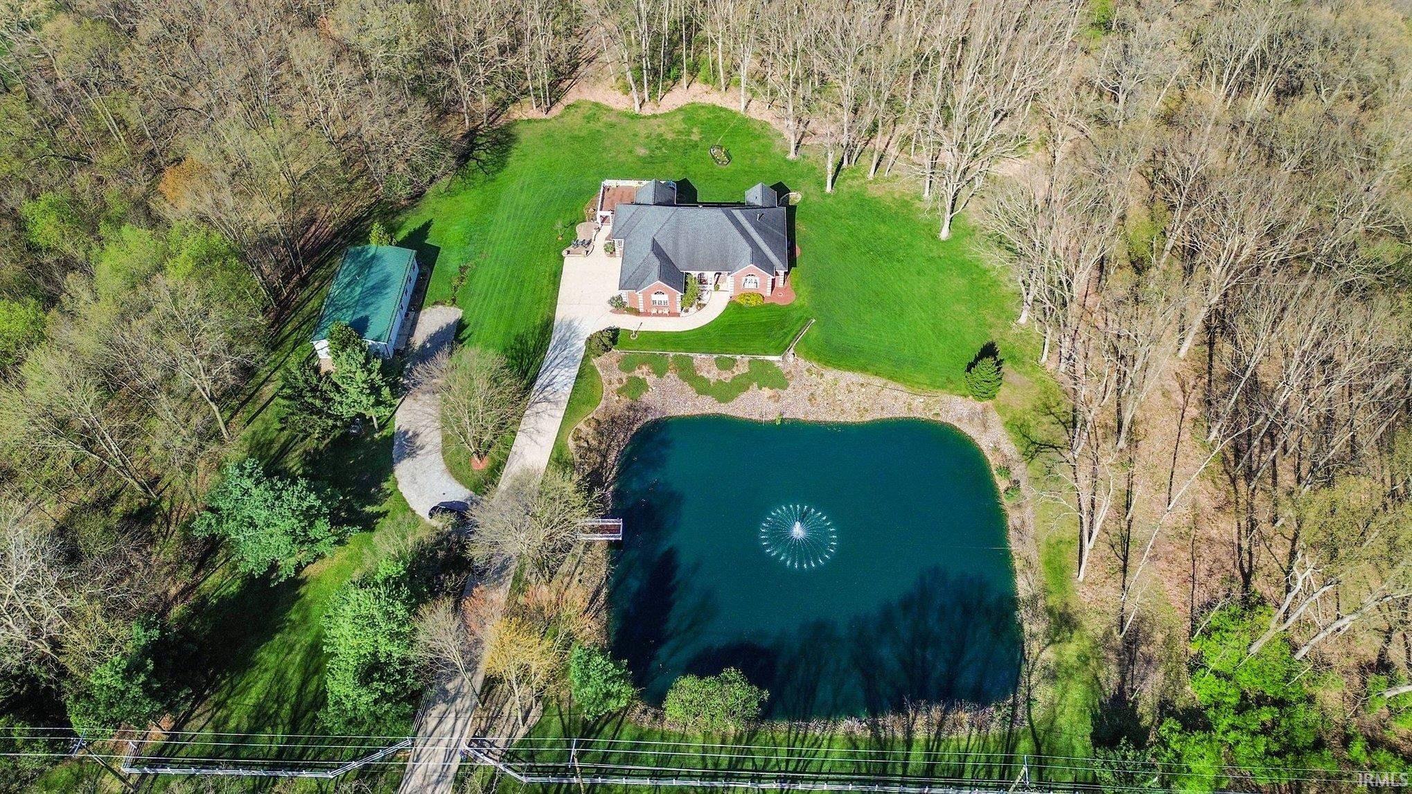 Osceola, Indiana, 46561, United States, 3 Bedrooms Bedrooms, ,3 BathroomsBathrooms,Residential,For Sale,2038856