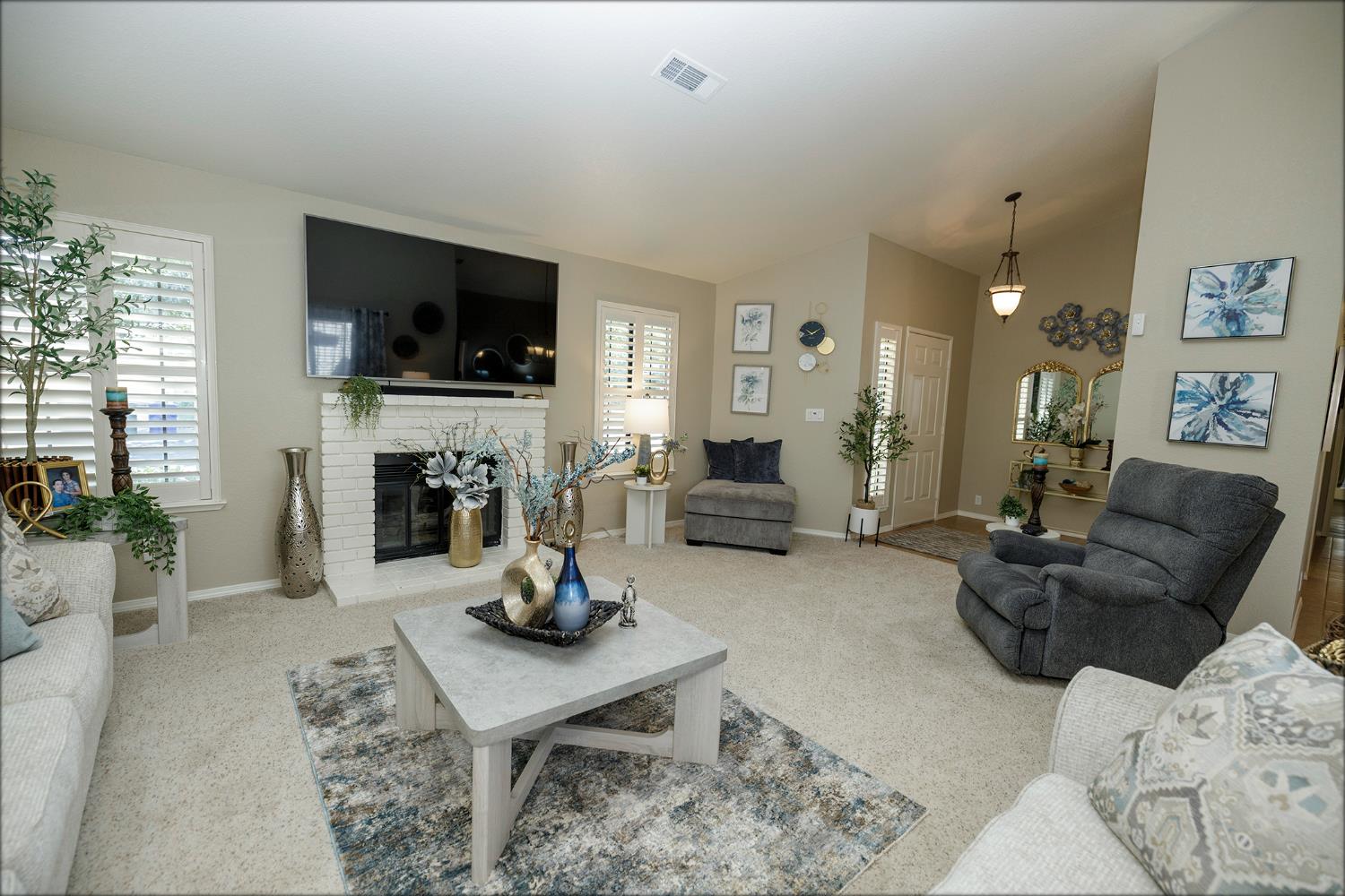 Modesto, California, 95356, United States, 2 Bedrooms Bedrooms, ,2 BathroomsBathrooms,Residential,For Sale,1892896