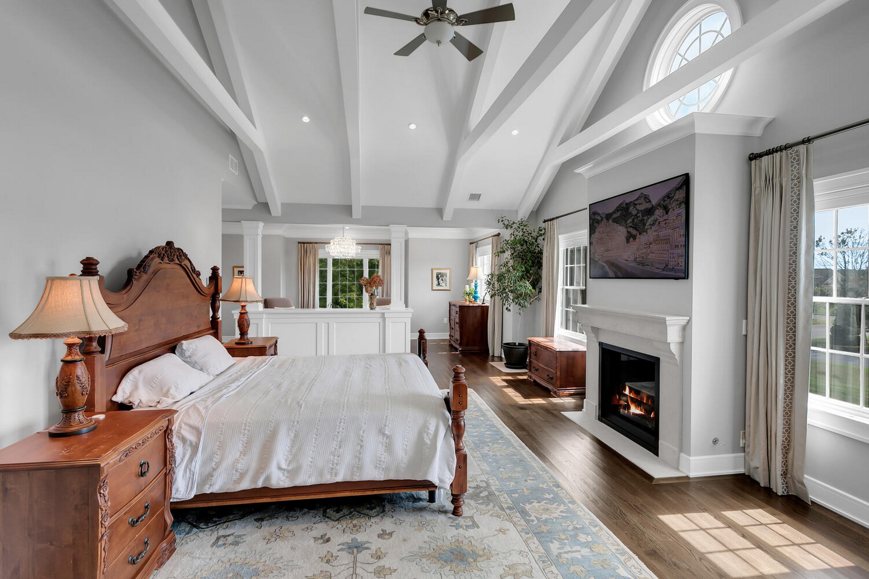  3 Bretwood Dr N - 物件實景