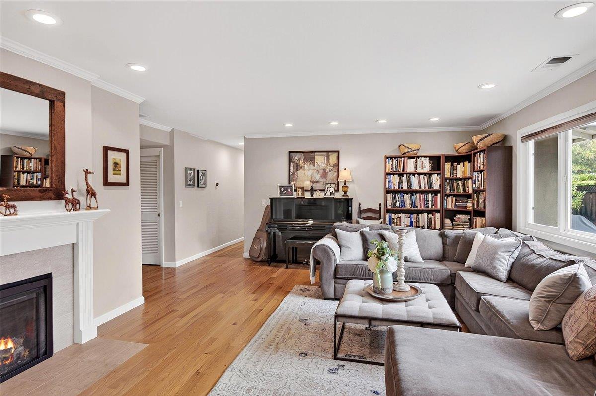 Saratoga, California, 95070, United States, 4 Bedrooms Bedrooms, ,3 BathroomsBathrooms,Residential,For Sale,1992834