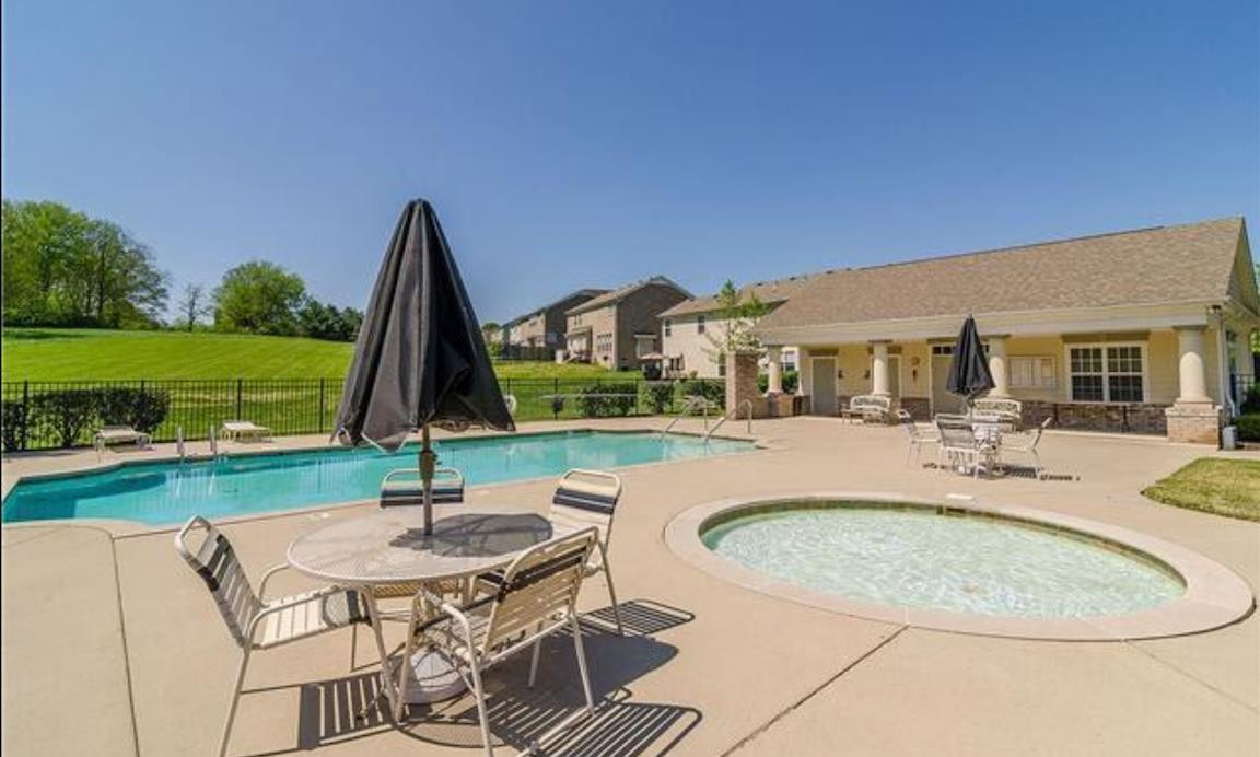 Hendersonville, Tennessee, 37075, United States, 4 Bedrooms Bedrooms, ,3 BathroomsBathrooms,Residential,For Sale,1819324