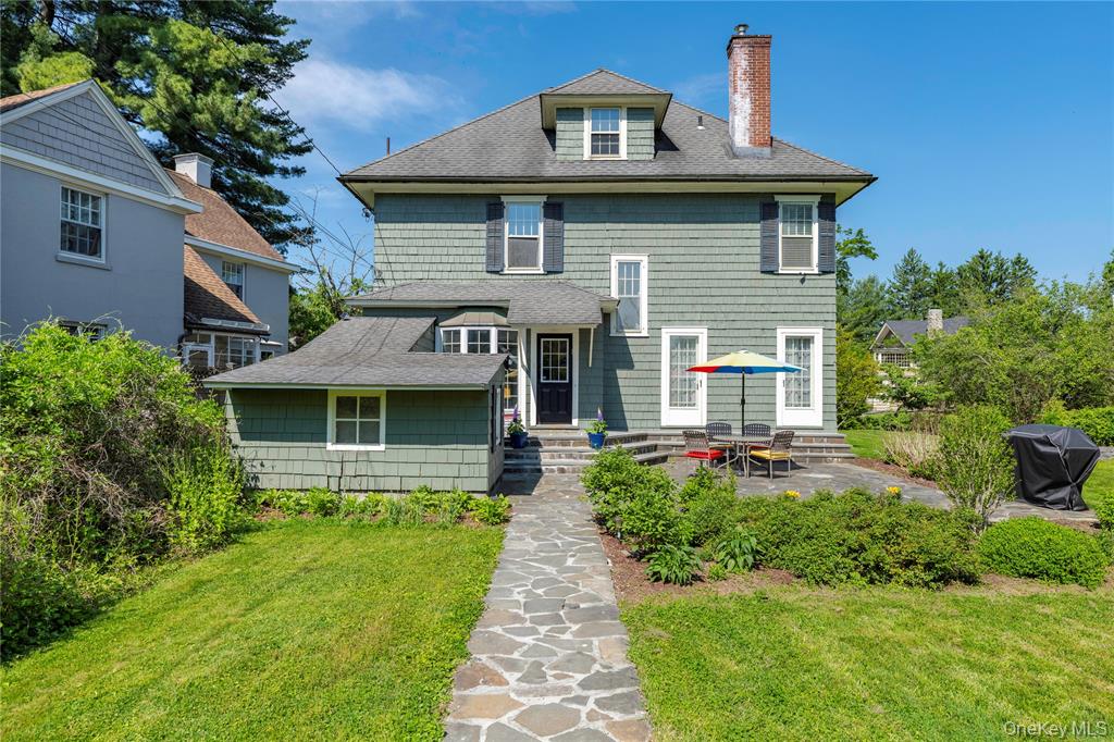 Poughkeepsie, New York, 12601, United States, 4 Bedrooms Bedrooms, ,4 BathroomsBathrooms,Residential,For Sale,2048536