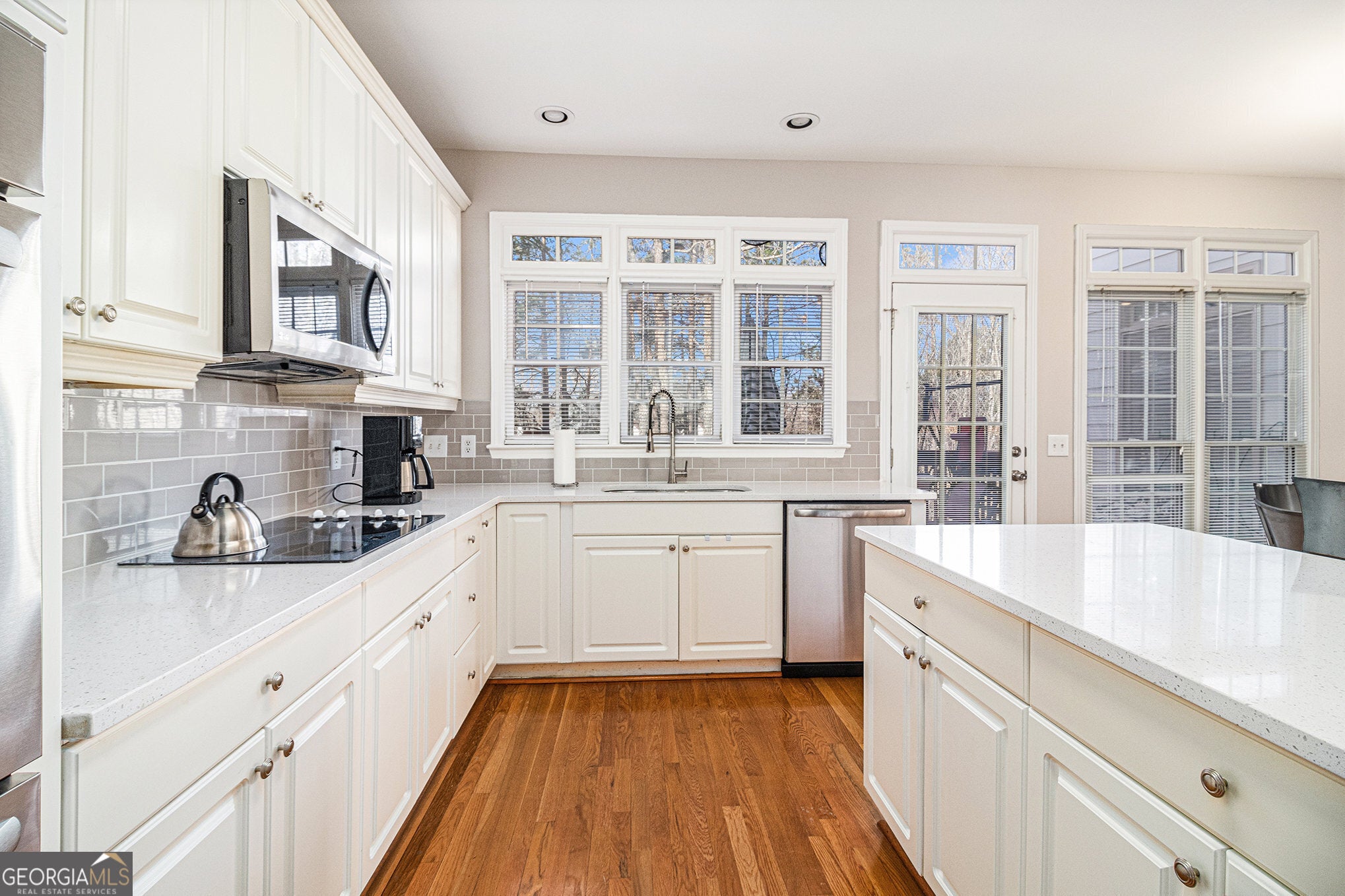 Atlanta, Georgia, 30349, United States, 6 Bedrooms Bedrooms, ,6 BathroomsBathrooms,Residential,For Sale,1858959