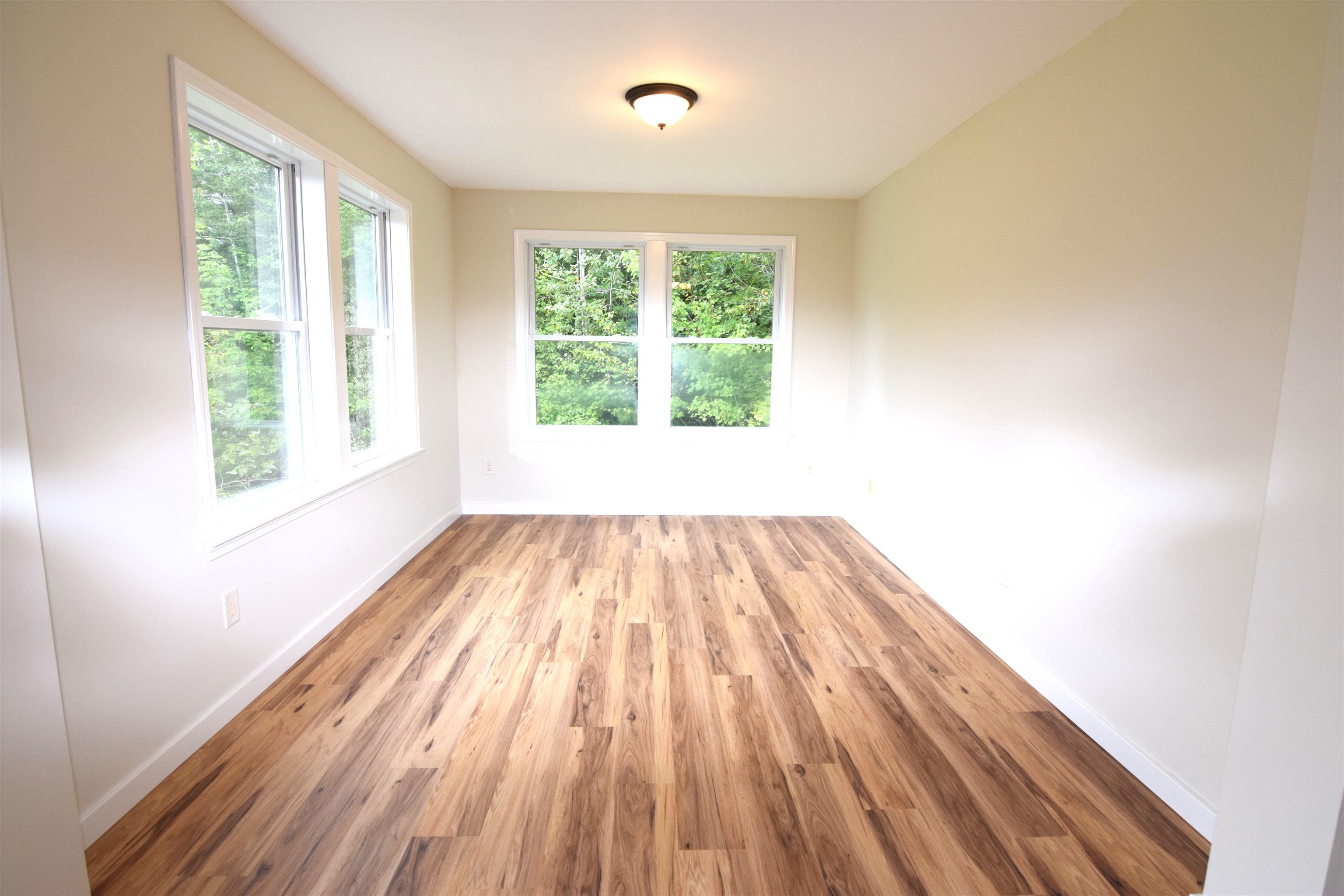 Sunapee, New Hampshire, 03782, United States, 2 Bedrooms Bedrooms, ,3 BathroomsBathrooms,Residential,For Sale,1932785