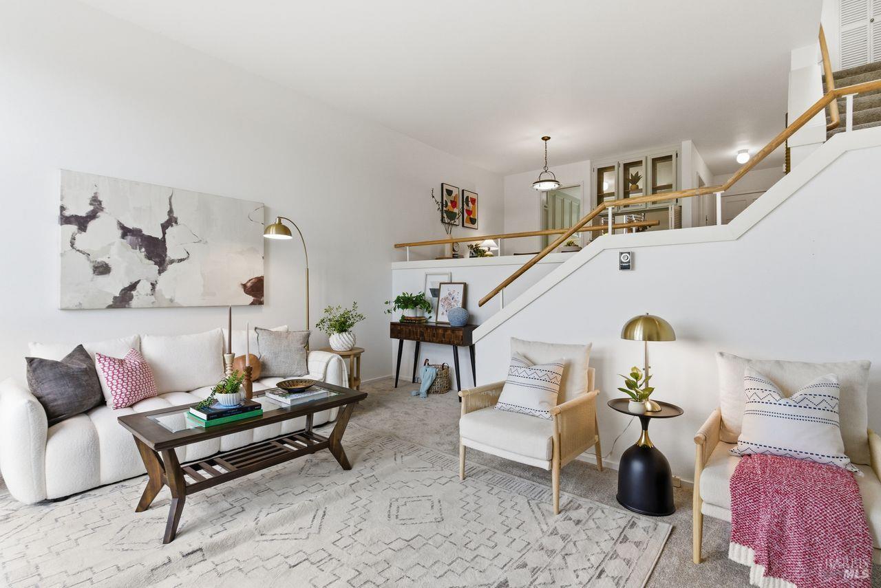 Sausalito, California, 94965, United States, 3 Bedrooms Bedrooms, ,3 BathroomsBathrooms,Residential,For Sale,1990897