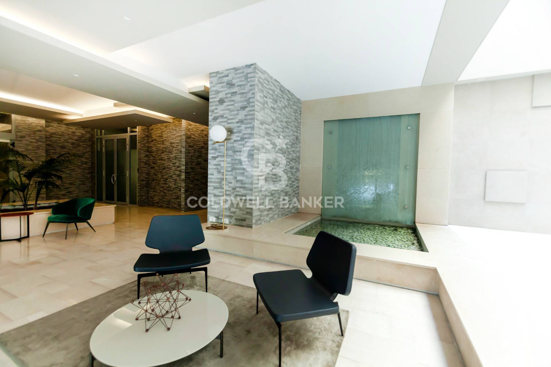 Roma, Roma, 00100, IT, 2 Bedrooms Bedrooms, ,2 BathroomsBathrooms,Residential,For Sale,1868220
