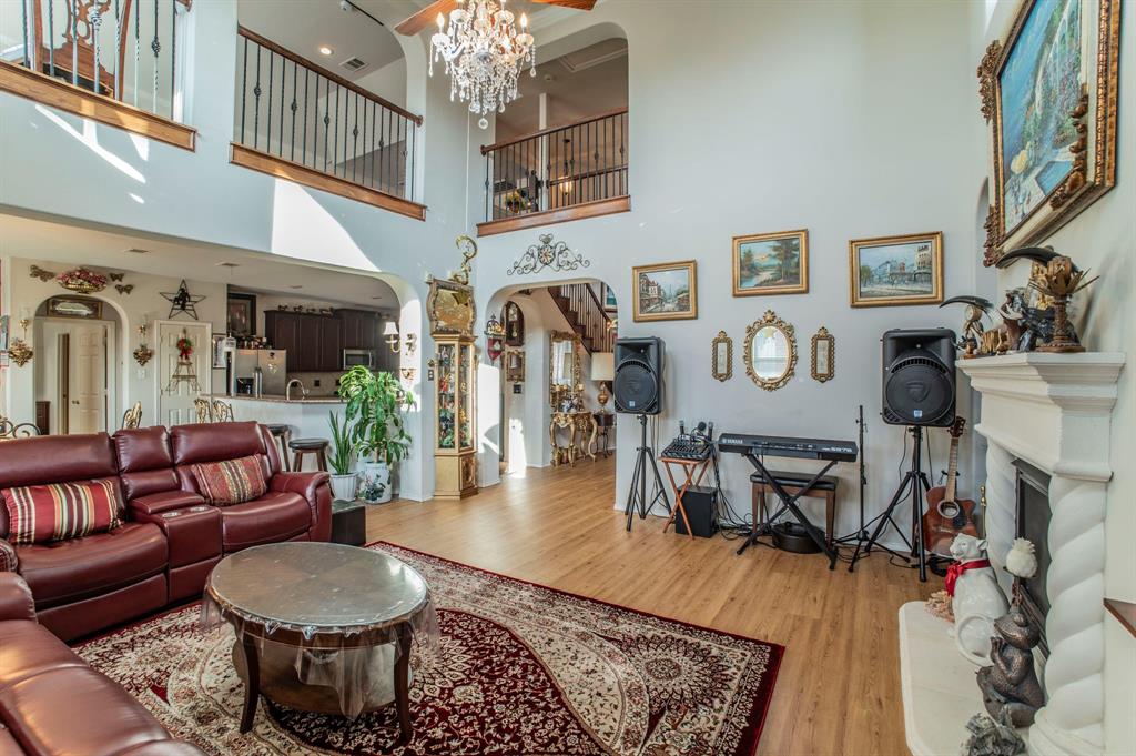 Grand Prairie, Texas, 75052, United States, 4 Bedrooms Bedrooms, ,4 BathroomsBathrooms,Residential,For Sale,2005863