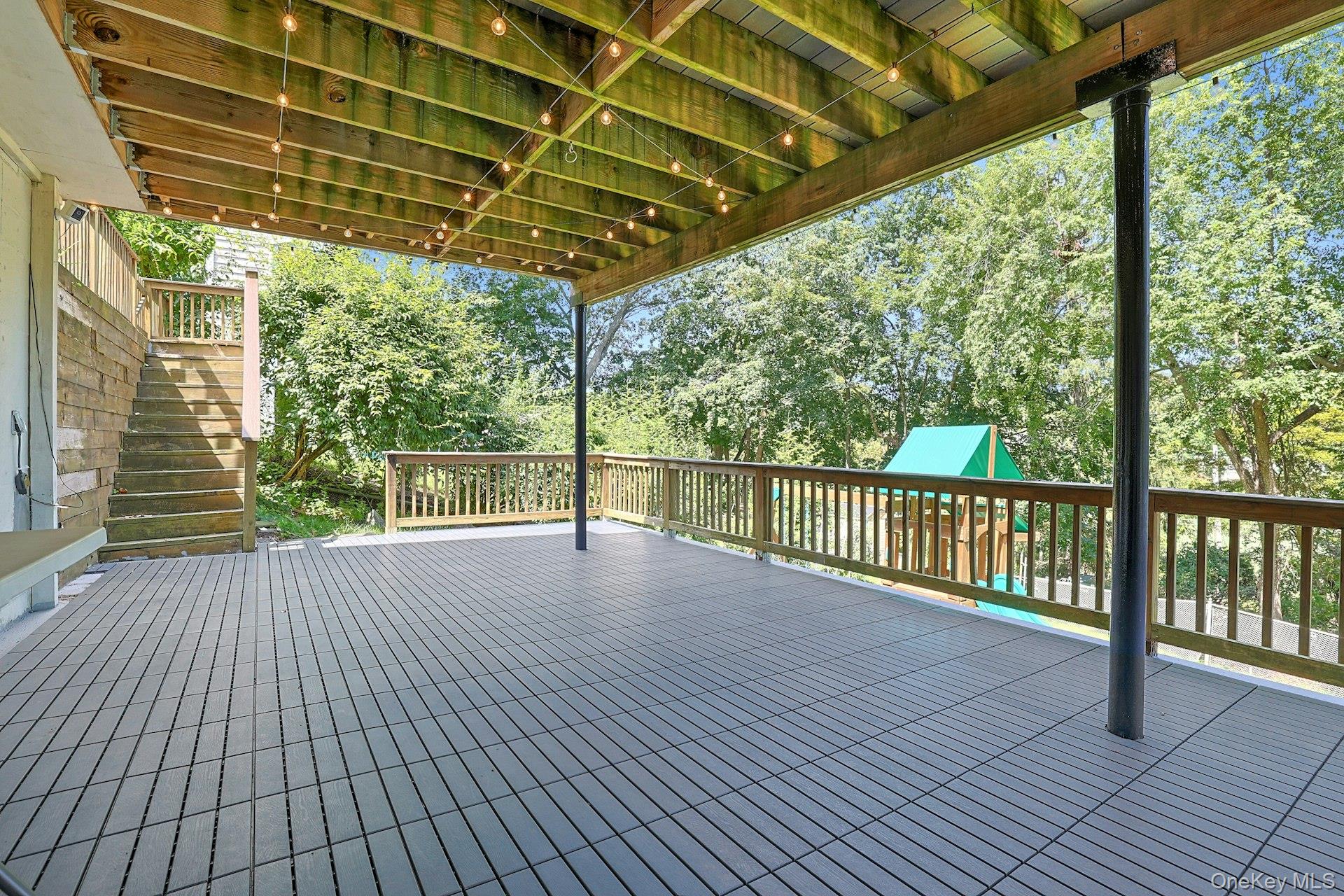 Tarrytown, New York, 10591, United States, 4 Bedrooms Bedrooms, ,3 BathroomsBathrooms,Residential,For Sale,1939396
