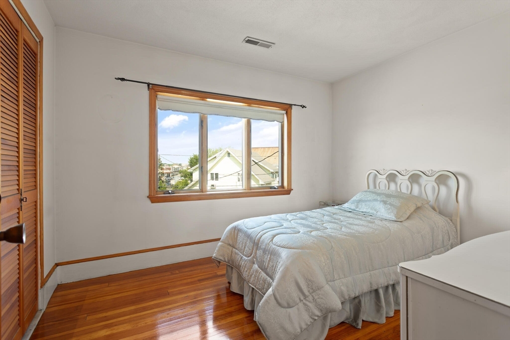Medford, Massachusetts, 02155, United States, 4 Bedrooms Bedrooms, ,2 BathroomsBathrooms,Residential,For Sale,1935806