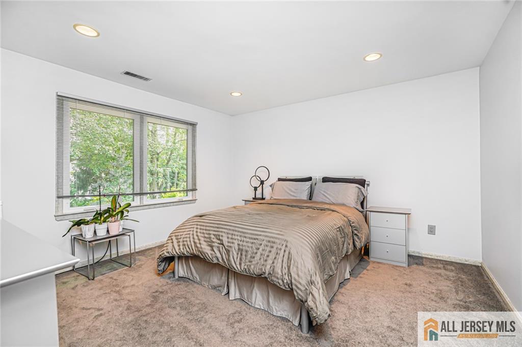 East Brunswick, New Jersey, 08816, United States, 4 Bedrooms Bedrooms, ,4 BathroomsBathrooms,Residential,For Sale,1847470