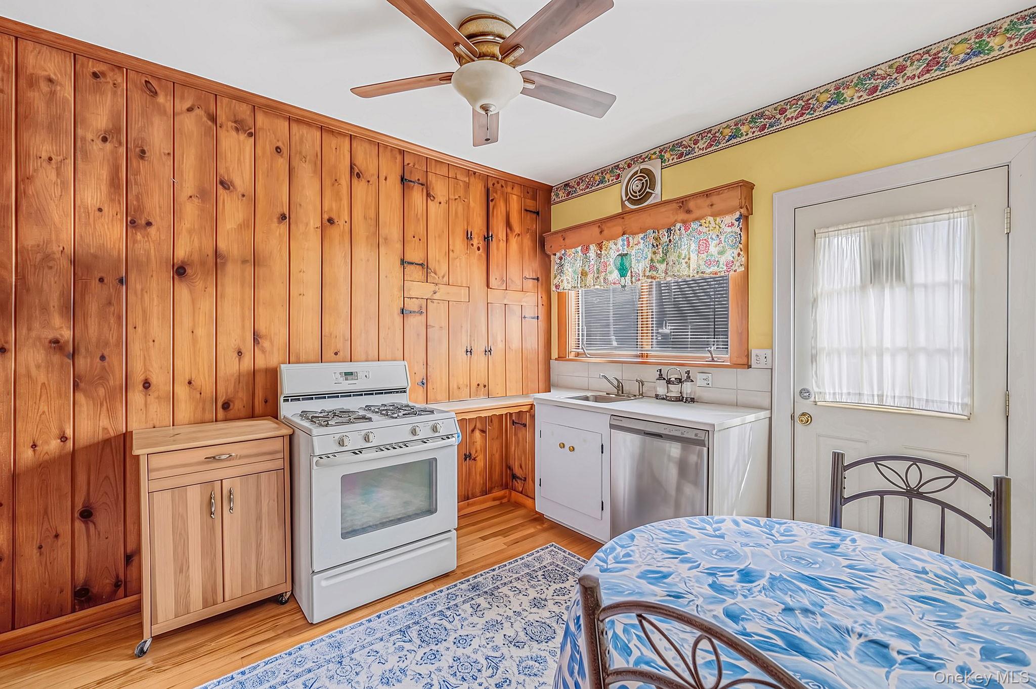  46 Glenlawn Avenue, Sea Cliff, NY, 11579 - 物件實景