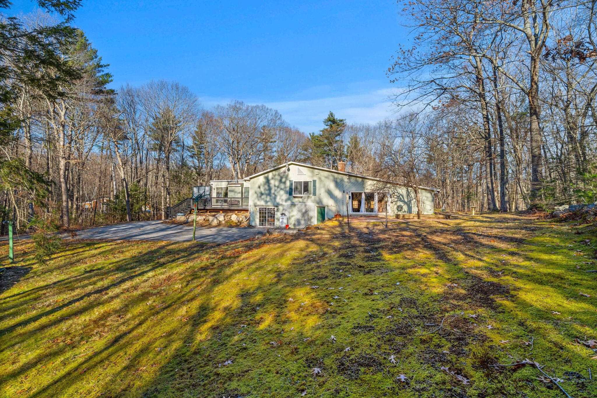 Plaistow, New Hampshire, 03865, United States, 4 Bedrooms Bedrooms, ,1 BathroomBathrooms,Residential,For Sale,2001863