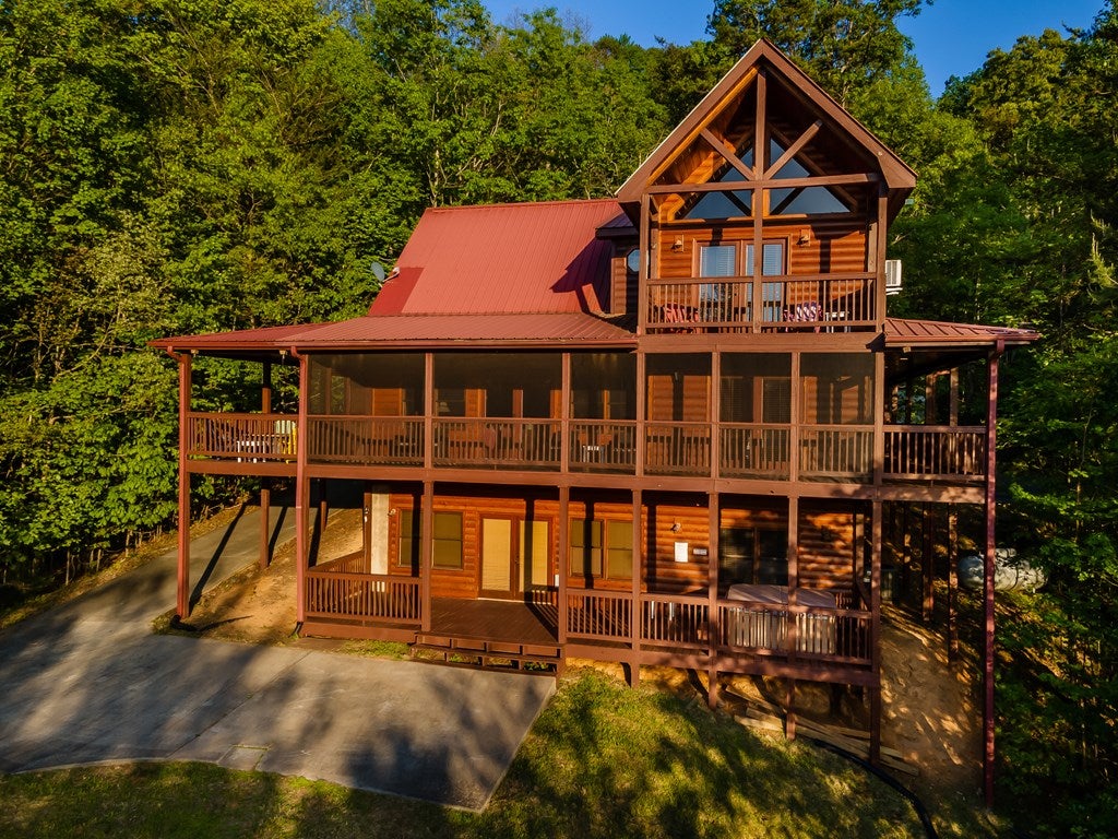 Mineral Bluff, Georgia, 30559, United States, 3 Bedrooms Bedrooms, ,3 BathroomsBathrooms,Residential,For Sale,1986292