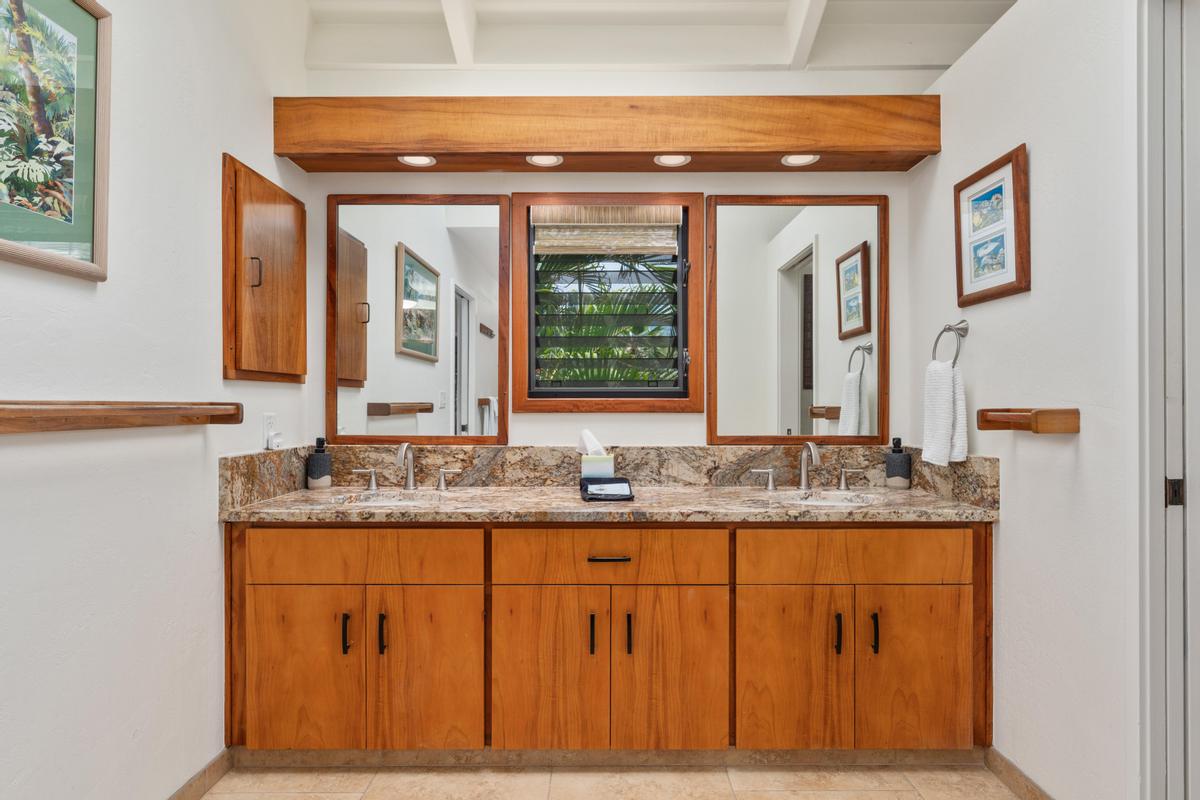 Kailua-Kona, Hawaii, 96740, United States, 3 Bedrooms Bedrooms, ,3 BathroomsBathrooms,Residential,For Sale,1805294