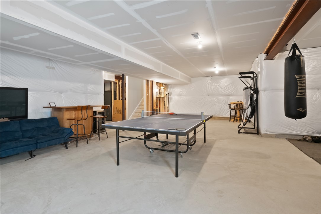 North Strabane, Pennsylvania, 15330, United States, 4 Bedrooms Bedrooms, ,4 BathroomsBathrooms,Residential,For Sale,1940501
