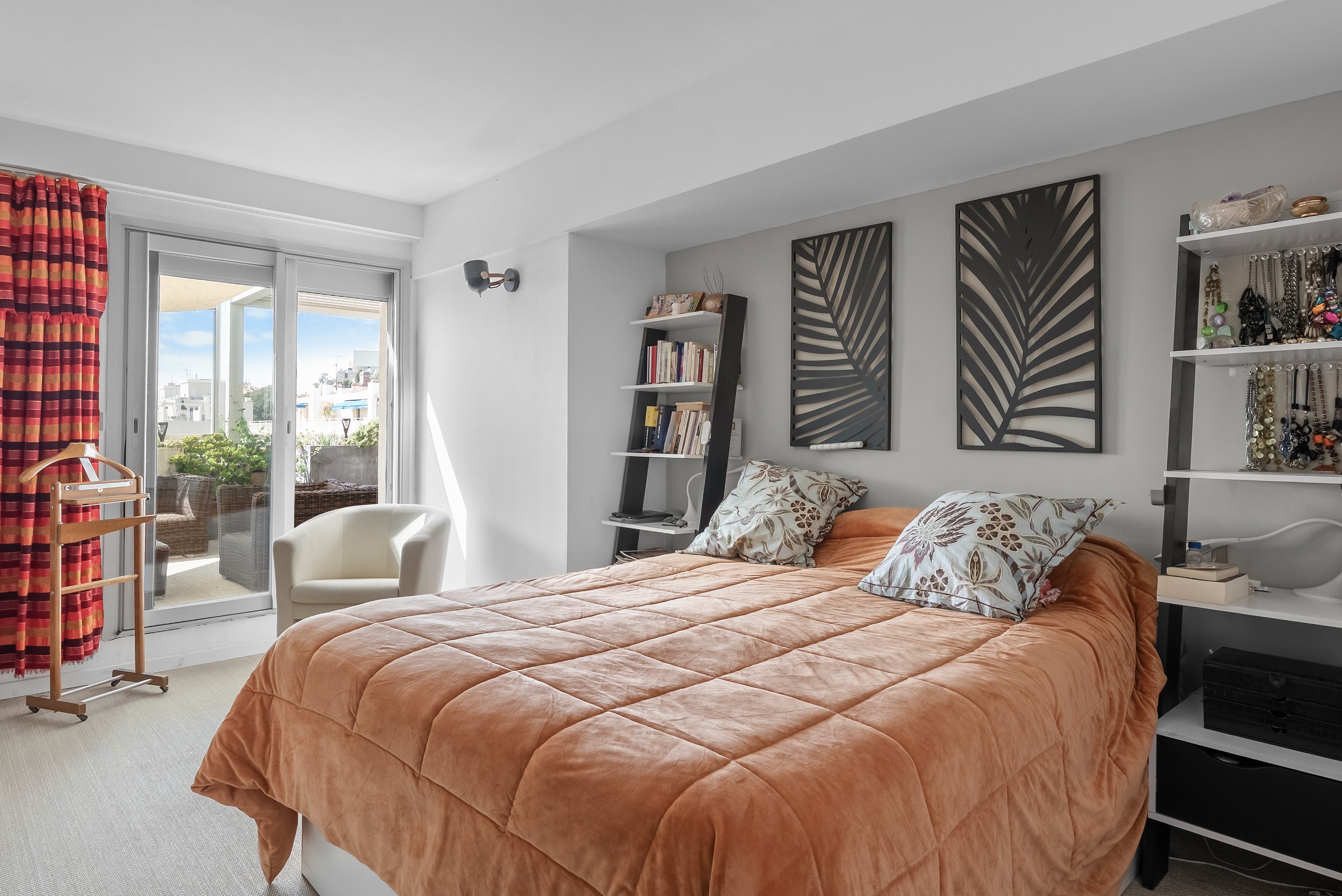  Hyères, Town Centre – Top-Floor Duplex Apartment with Terraces - 物件實景