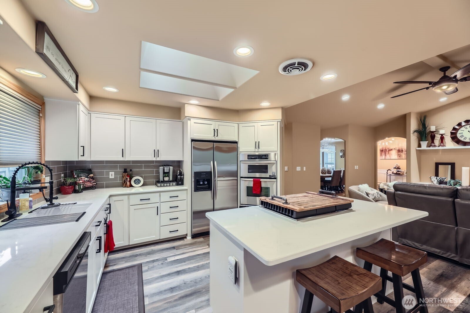 Mill Creek, Washington, 98012, United States, 3 Bedrooms Bedrooms, ,3 BathroomsBathrooms,Residential,For Sale,1792032