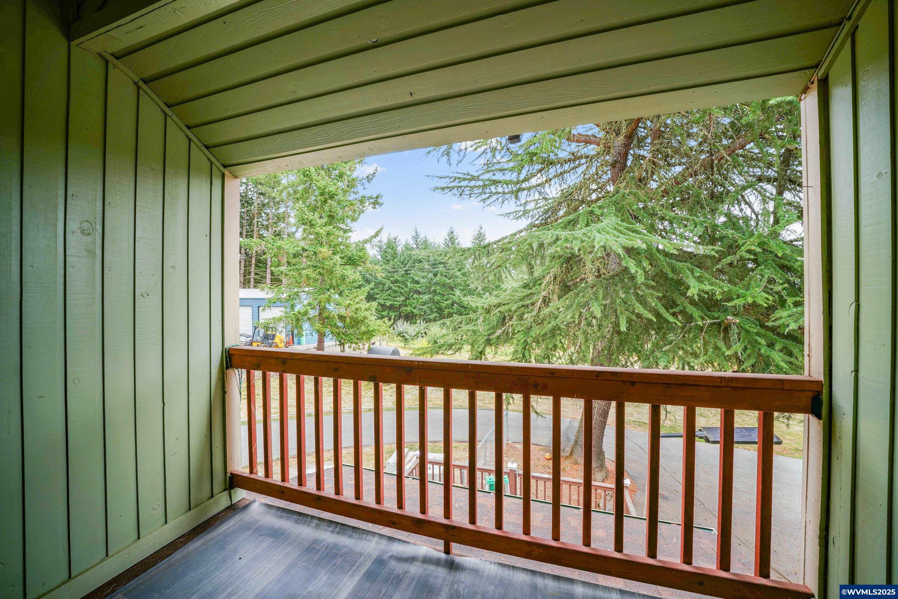 Salem, Oregon, 97304, United States, 4 Bedrooms Bedrooms, ,4 BathroomsBathrooms,Residential,For Sale,1805050