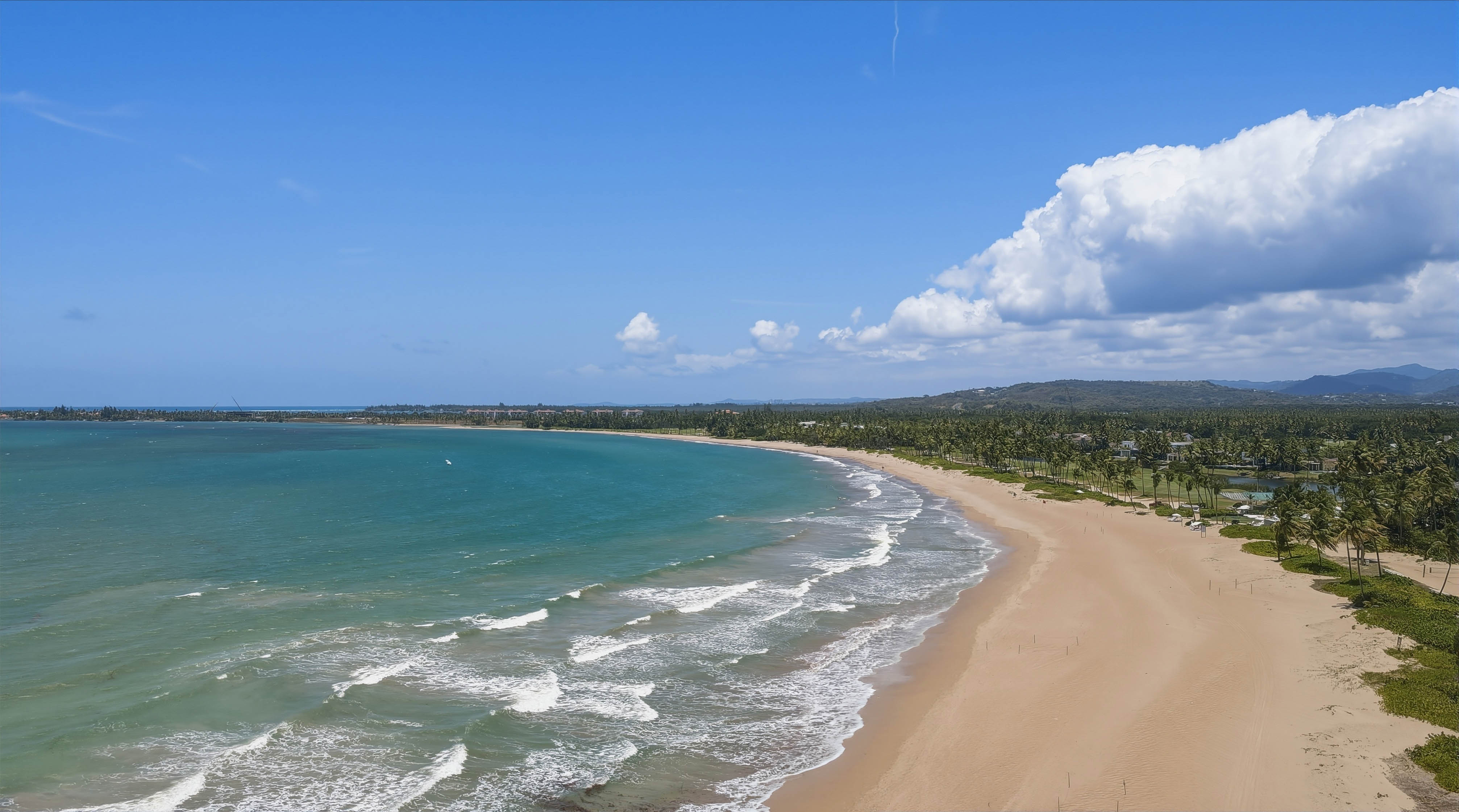  Beachfront Living at Four Seasons Resort and Residences - 物件實景
