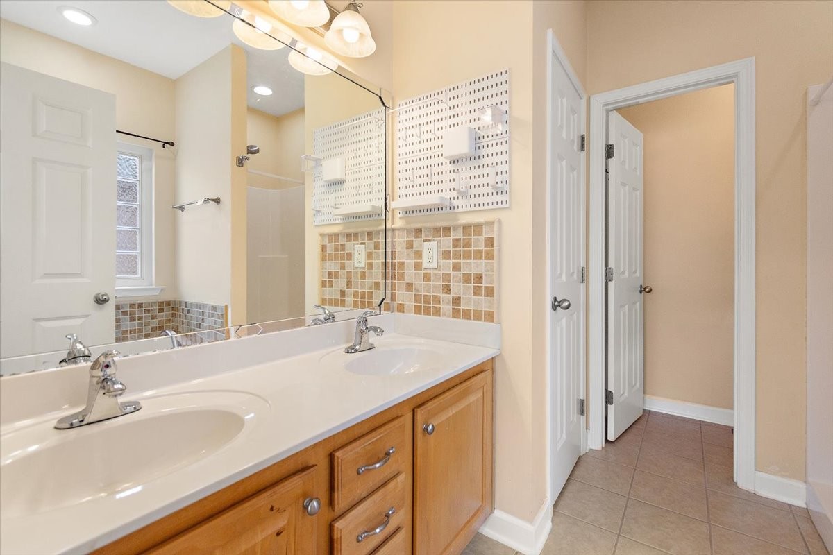 Mount Juliet, Tennessee, 37122, United States, 3 Bedrooms Bedrooms, ,2 BathroomsBathrooms,Residential,For Sale,2003343