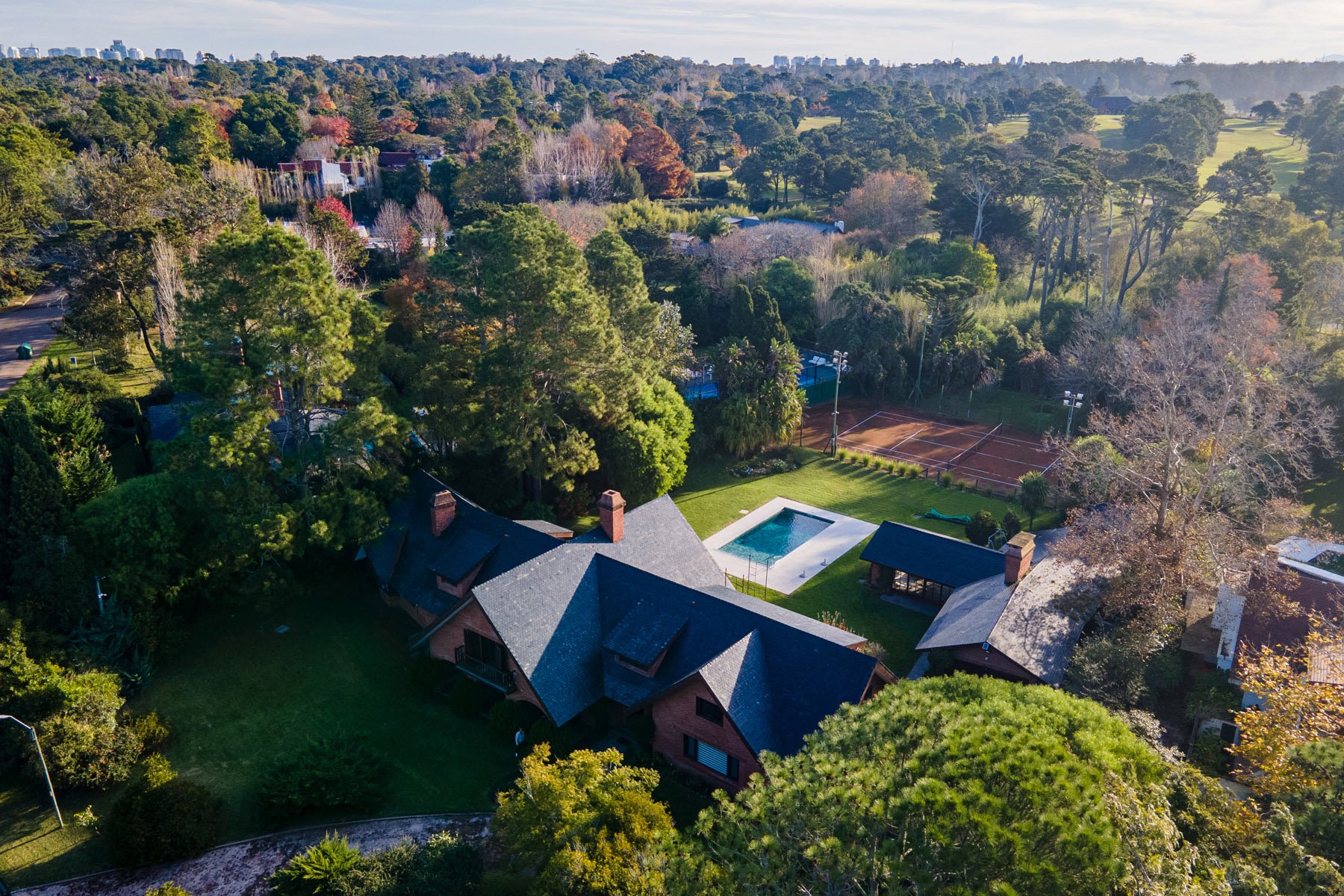  Exclusive residence in the Golf neighborhood - 物件實景