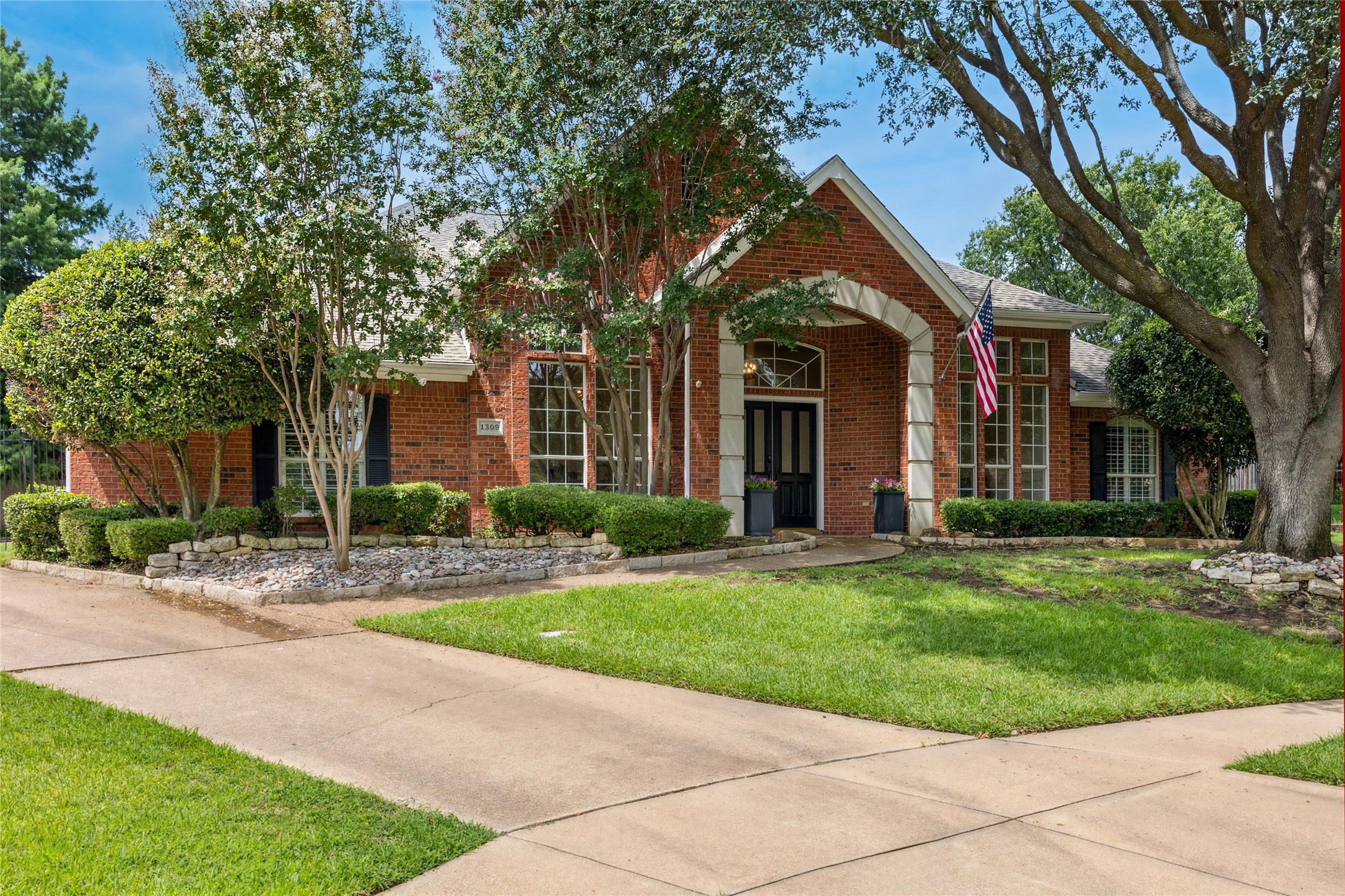 Southlake, Texas, 76092, United States, 4 Bedrooms Bedrooms, ,3 BathroomsBathrooms,Residential,For Sale,1895470
