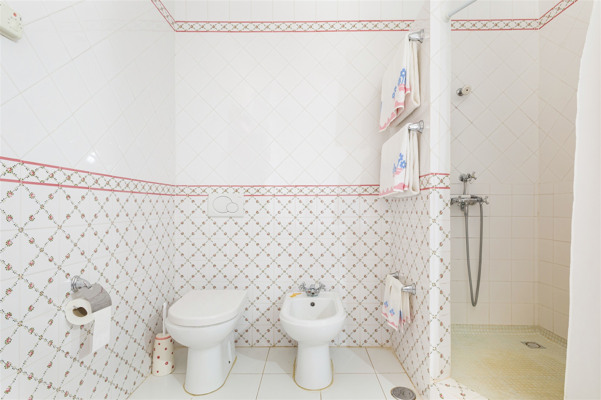  Detached house, 7 bedrooms, for Sale - 物件實景
